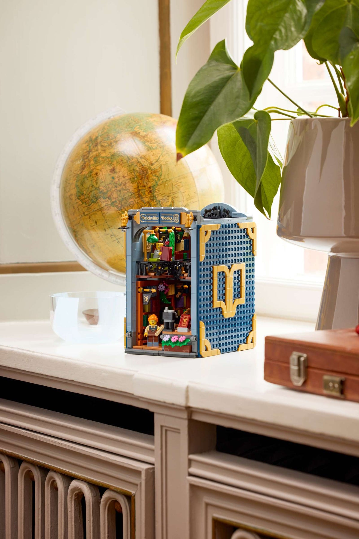 LEGO 11379 Bookstore: Book Nook