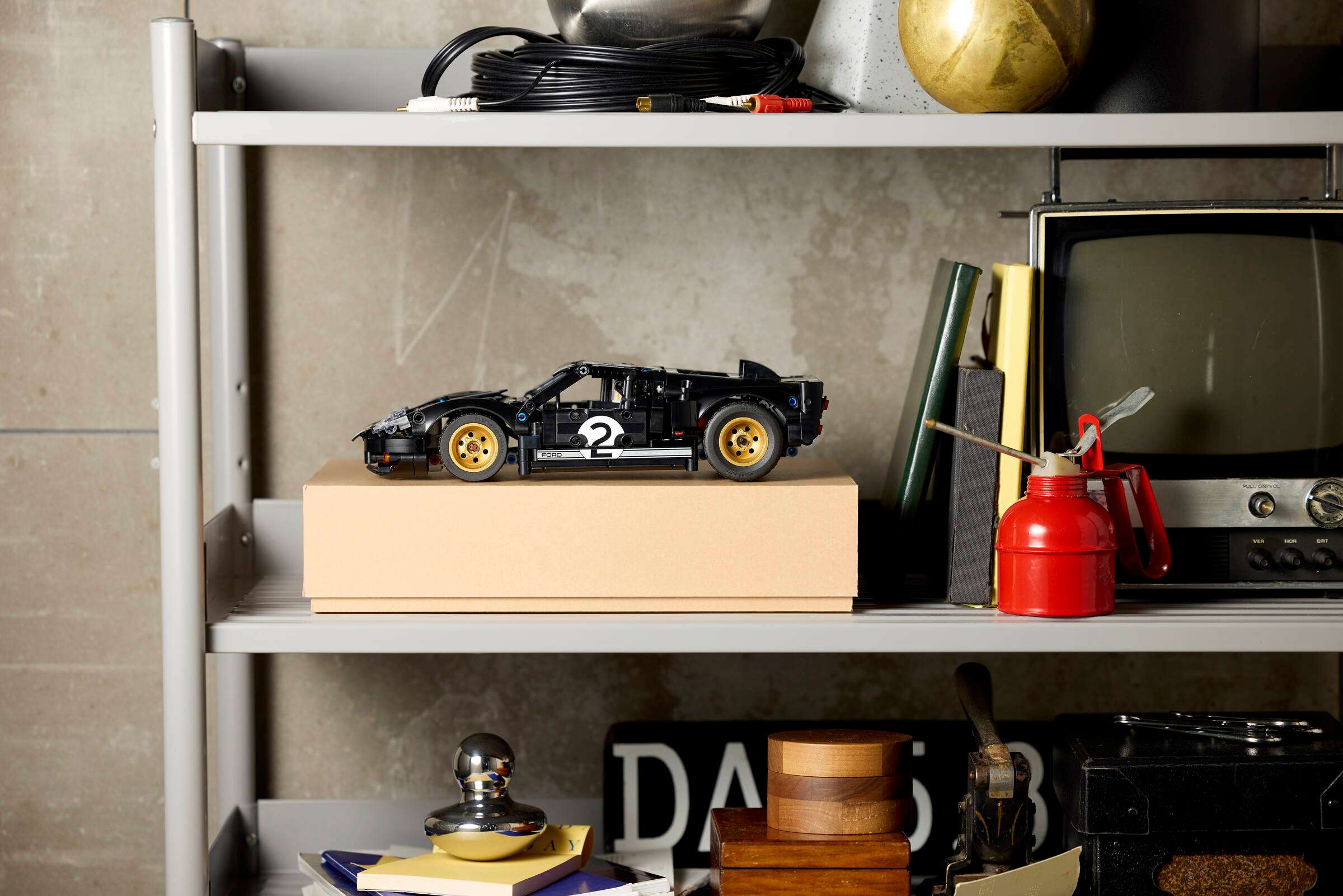 LEGO 42223 1966 Ford GT40 MKII