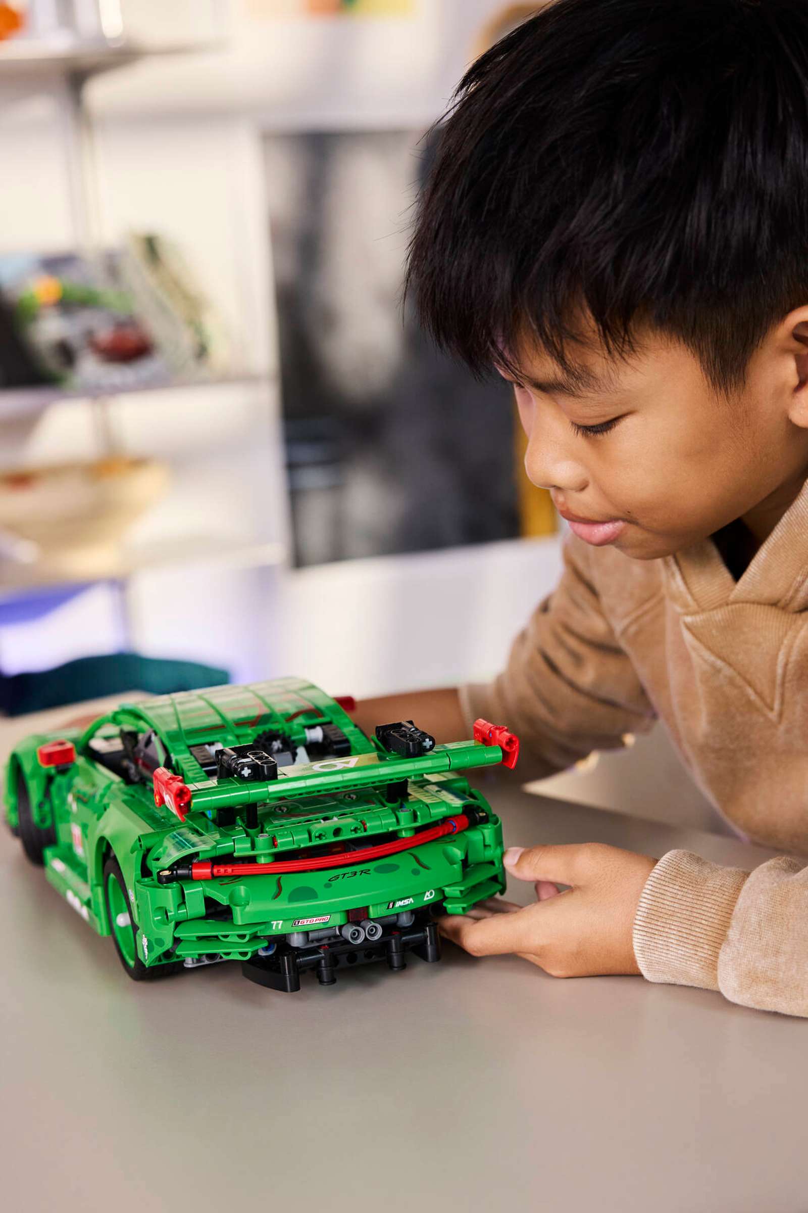 LEGO 42224 Porsche 911 GT3 R REXY AO Racing