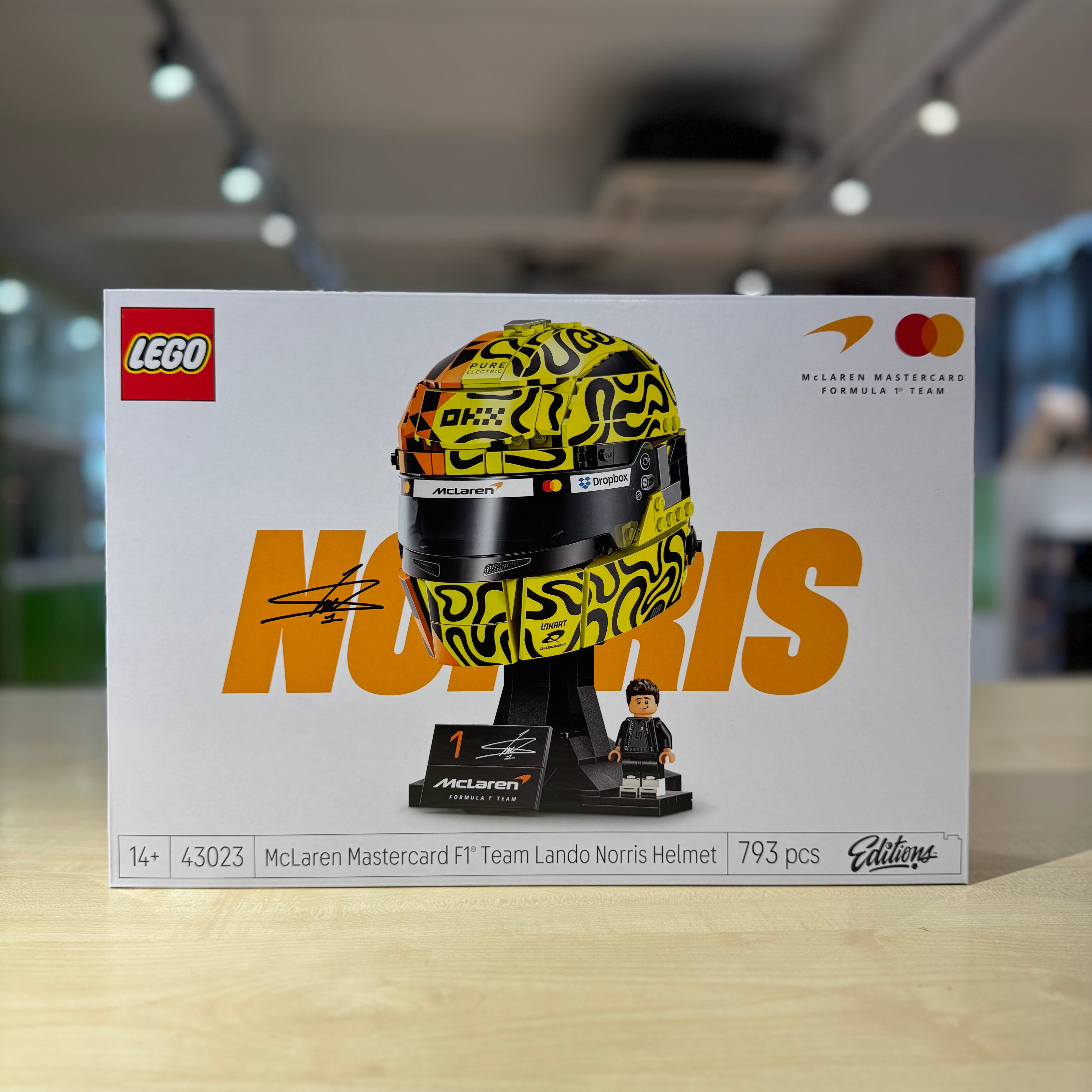 LEGO 43023 McLaren Mastercard F1® Team Lando Norris Helmet