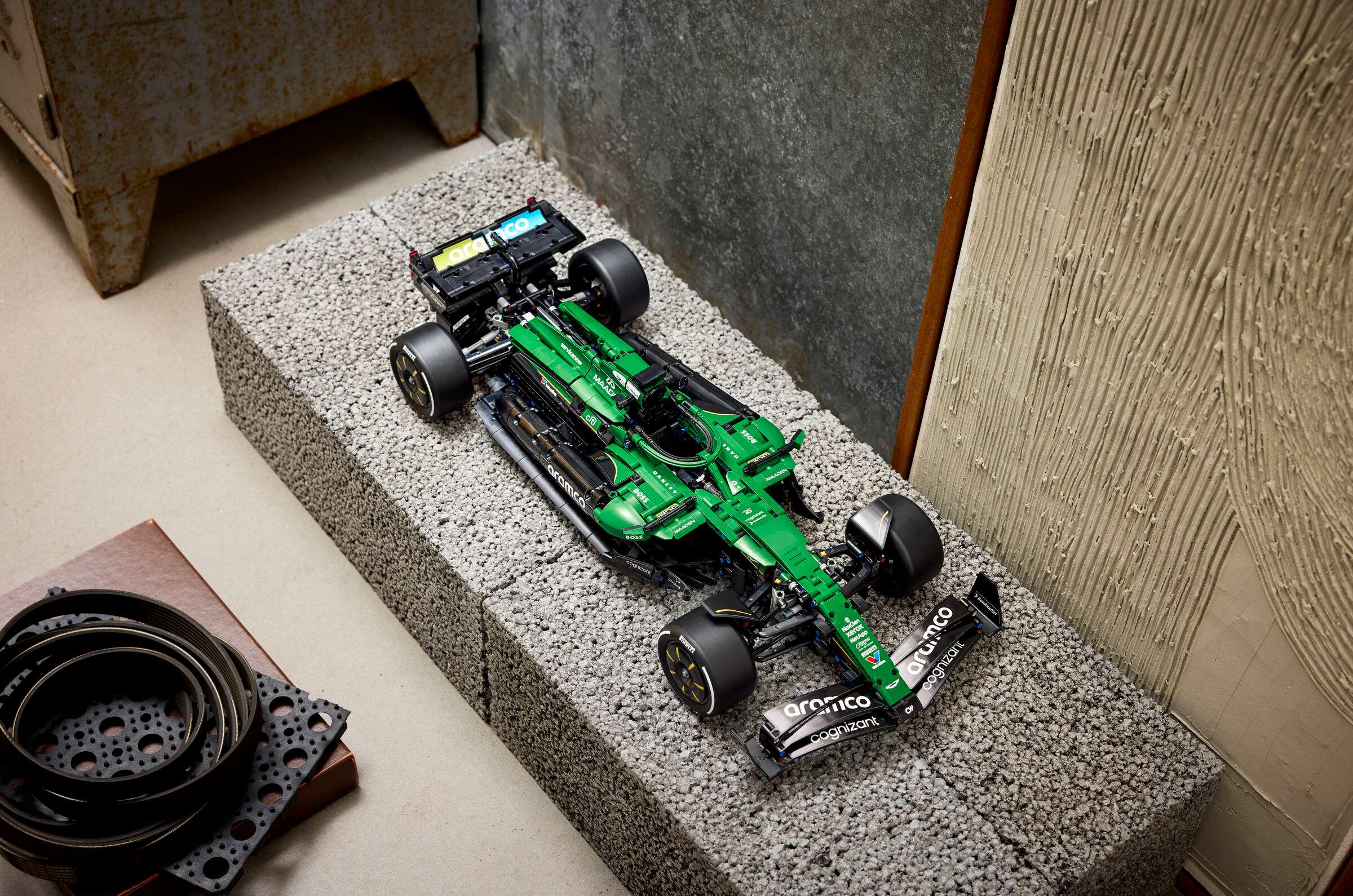 LEGO Technic 42240 Aston Martin Aramco AMR25 F1 Car