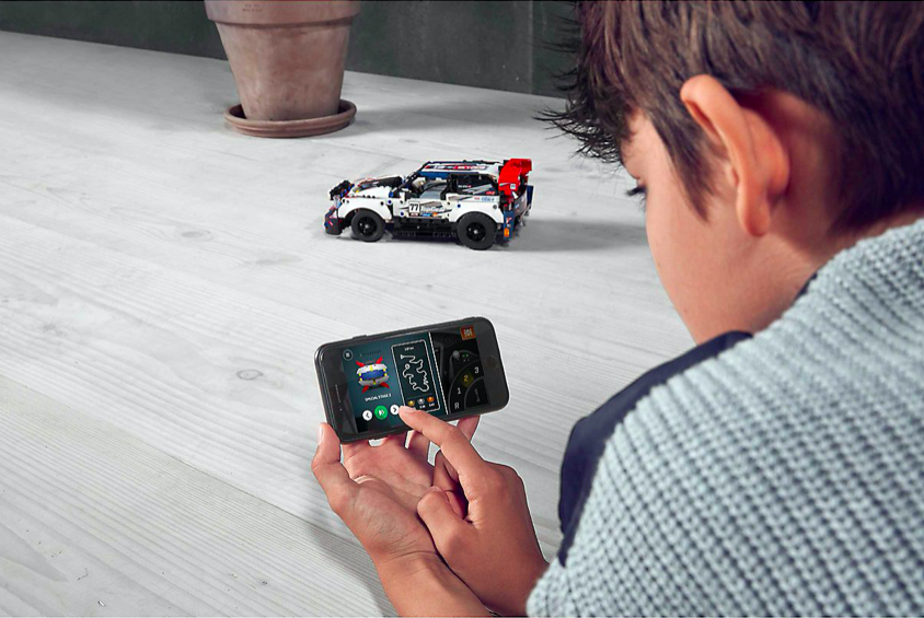 LEGO 42109 App-Controlled Top Gear Rally Carv