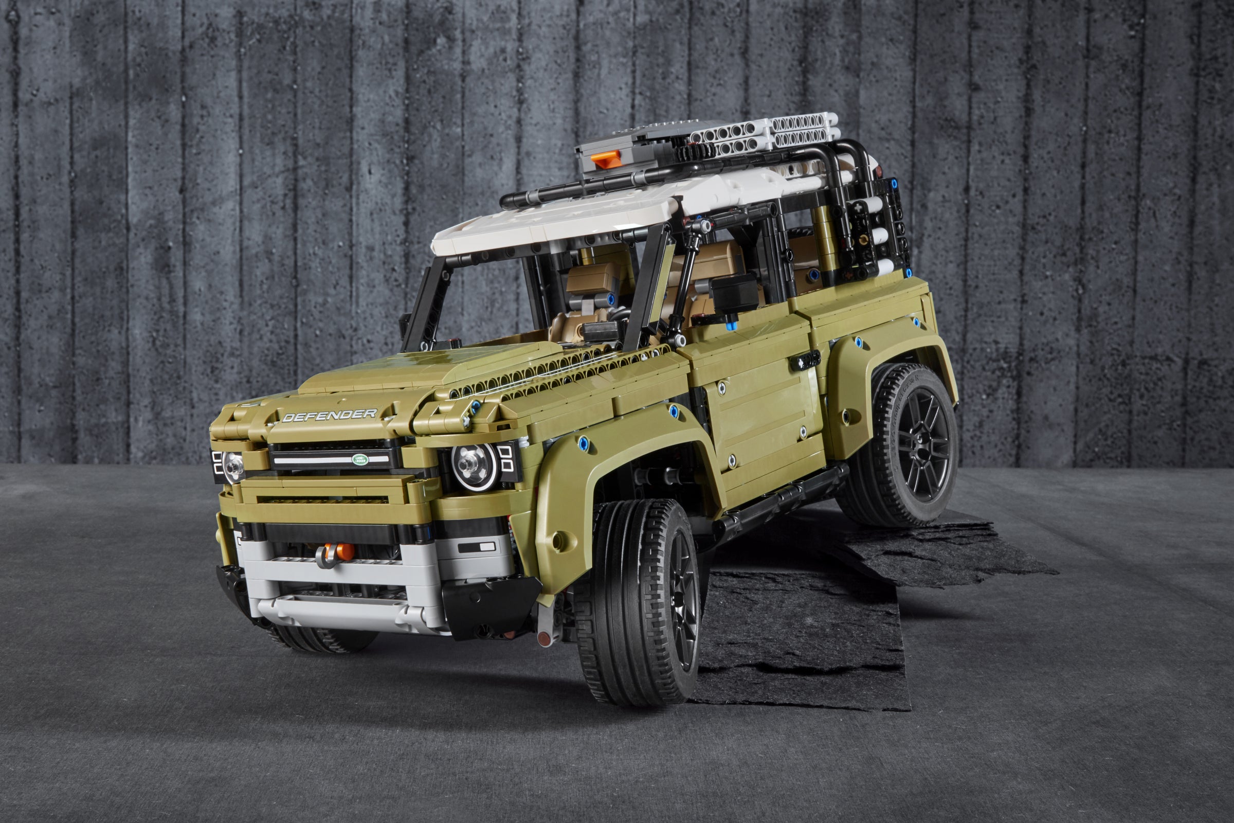 LEGO 42110 Land Rover Defender