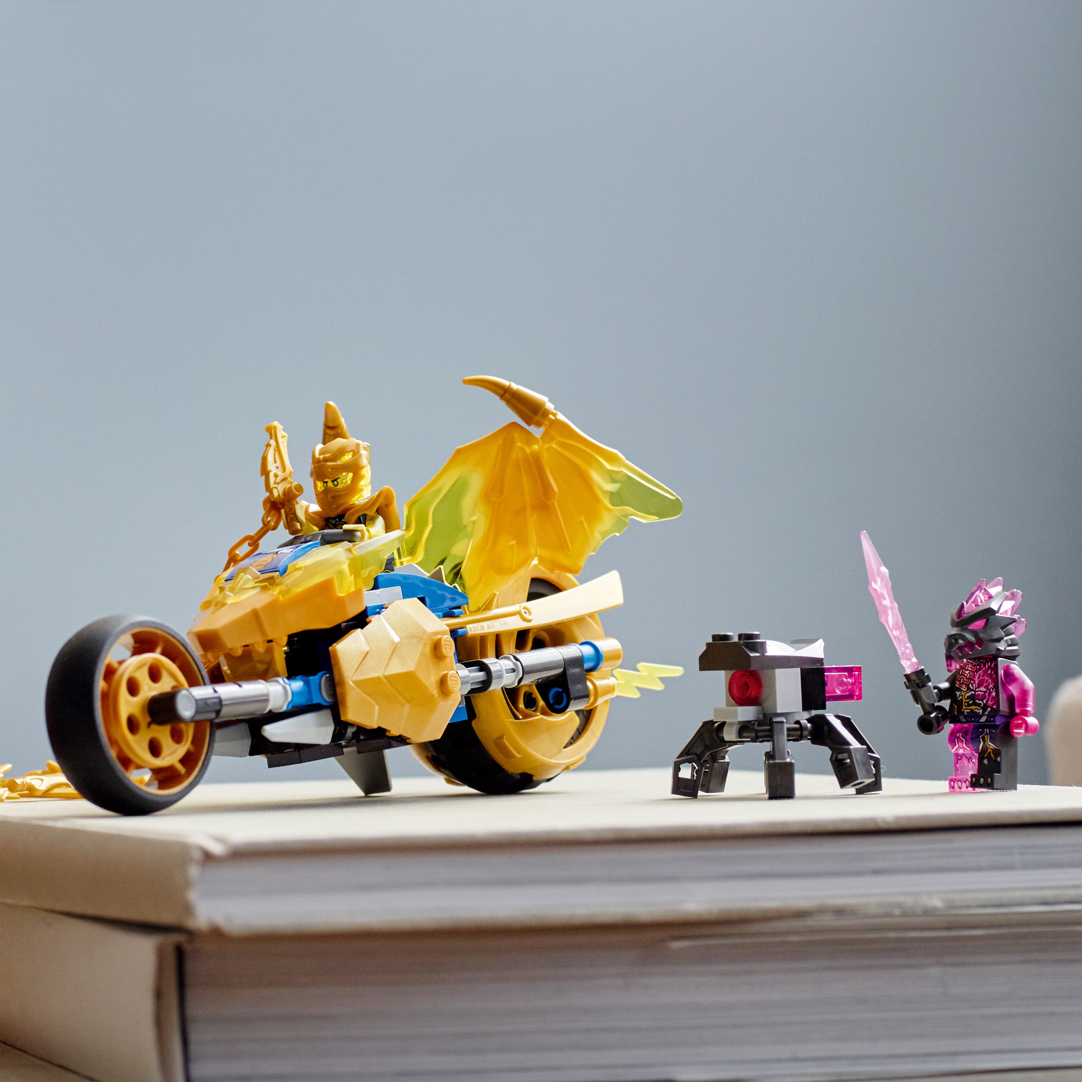 LEGO 71768 Jay's Golden Dragon Motorbike