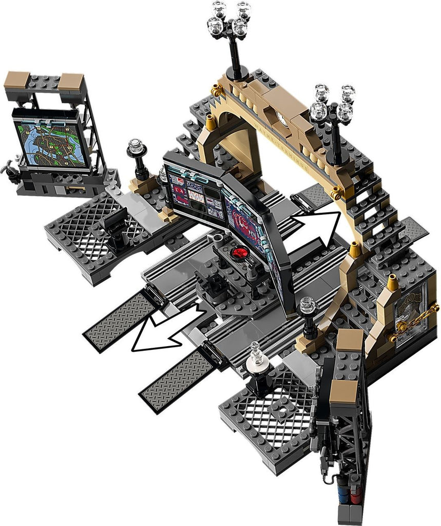 LEGO 76183 Batcave: The Riddler Face-Off